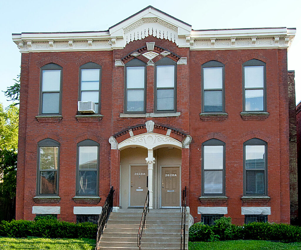 Lafayette Townhomes building exterior.